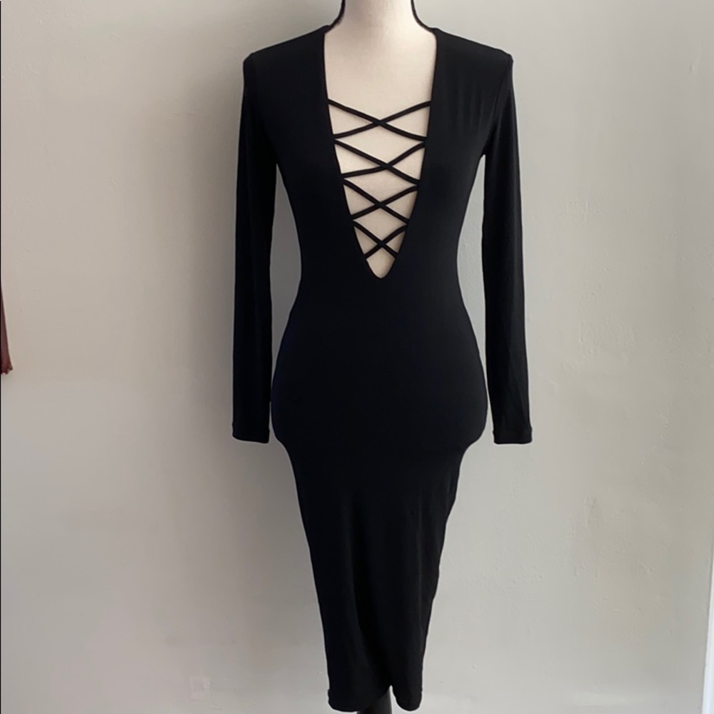 Nookie black bodycon long sleeve V neck dress M